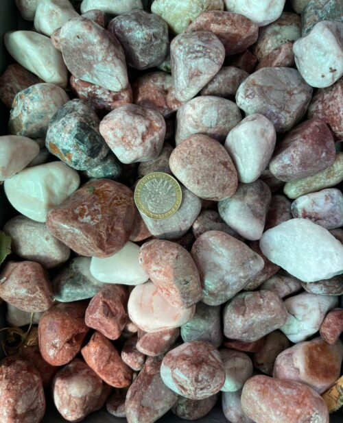Piedra mármol rosado pulido canto rodado